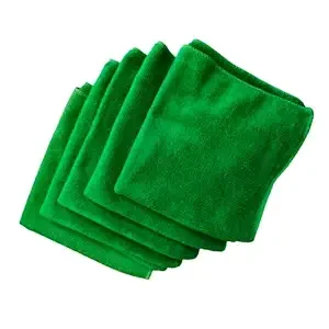 SHOWSTOPPER microfiber cleaning cloths in green — Amazon product photograph