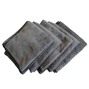 SHOWSTOPPER microfiber cleaning cloths in gray — Amazon product photograph